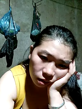 Snapshot of quynhkoolbae chatting on October 3, 1:08 pm quynhkoolbae online show from October 3, 1:08 pm