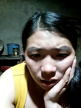 Snapshot of quynhkoolbae chatting on October 4, 1:31 pm quynhkoolbae online show from October 4, 1:31 pm