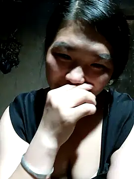 Snapshot of quynhkoolbae chatting on October 7, 12:57 pm quynhkoolbae online show from October 7, 12:57 pm