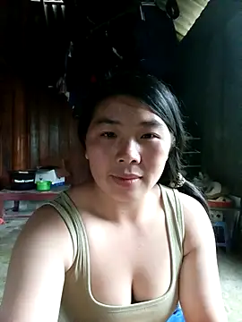 Snapshot of quynhkoolbae chatting on October 20, 1:50 am quynhkoolbae online show from October 20, 1:50 am