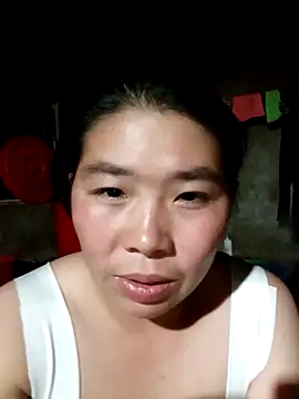 Snapshot of quynhkoolbae chatting on October 21, 11:44 am quynhkoolbae online show from October 21, 11:44 am