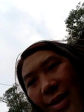 Snapshot of quynhkoolbae chatting on October 28, 11:29 pm quynhkoolbae online show from October 28, 11:29 pm