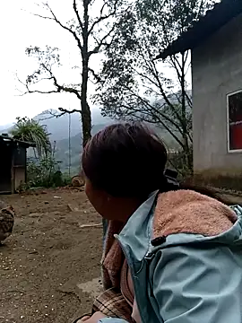 Snapshot of quynhkoolbae chatting on November 23, 11:26 pm quynhkoolbae online show from November 23, 11:26 pm