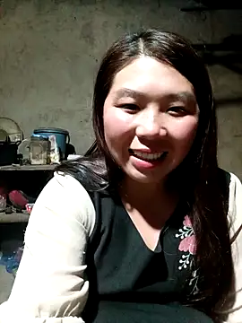 Snapshot of quynhkoolbae chatting on November 25, 12:49 pm quynhkoolbae online show from November 25, 12:49 pm