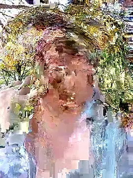 Snapshot of quynhkoolbae chatting on November 27, 1:40 am quynhkoolbae online show from November 27, 1:40 am