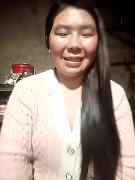 Snapshot of quynhkoolbae chatting on February 17, 1:07 pm quynhkoolbae online show from February 17, 1:07 pm