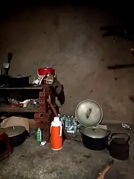 Snapshot of quynhkoolbae chatting on February 18, 1:45 am quynhkoolbae online show from February 18, 1:45 am