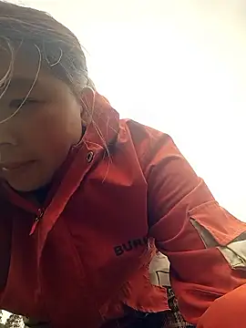 Snapshot of quynhkoolbae chatting on February 20, 1:13 am quynhkoolbae online show from February 20, 1:13 am