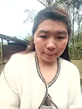 Snapshot of quynhkoolbae chatting on February 24, 1:47 am quynhkoolbae online show from February 24, 1:47 am