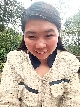 Snapshot of quynhkoolbae chatting on February 27, 2:55 am quynhkoolbae online show from February 27, 2:55 am