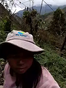 Snapshot of quynhkoolbae chatting on March 10, 3:00 am quynhkoolbae online show from March 10, 3:00 am