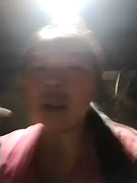 Snapshot of quynhkoolbae chatting on March 15, 11:55 pm quynhkoolbae online show from March 15, 11:55 pm