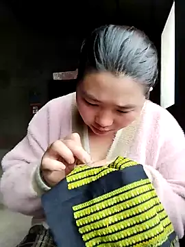 Snapshot of quynhkoolbae chatting on March 23, 2:15 am quynhkoolbae online show from March 23, 2:15 am