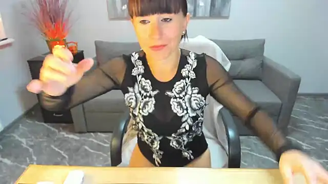 Snapshot of Betty_Jone chatting on September 17, 5:31 am Betty Jone online show from September 17, 5:31 am