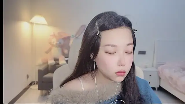 Maymay  online show from February 8, 1:09 am