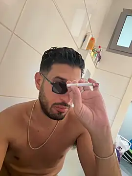 husbandandwifetobe online show from November 29, 8:50 am