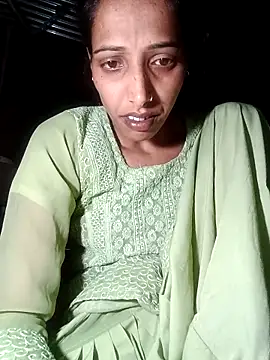 Snapshot of Pinki_thakur_1 chatting on April 3, 7:01 pm Pinki thakur 1 online show from April 3, 7:01 pm