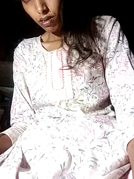 Snapshot of Pinki_thakur_1 chatting on April 4, 8:06 pm Pinki thakur 1 online show from April 4, 8:06 pm