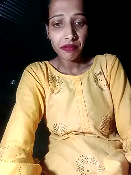 Snapshot of Pinki_thakur_1 chatting on April 5, 6:49 pm Pinki thakur 1 online show from April 5, 6:49 pm
