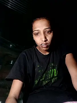 Snapshot of Pinki_thakur_1 chatting on April 28, 8:25 pm Pinki thakur 1 online show from April 28, 8:25 pm