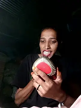 Snapshot of Pinki_thakur_1 chatting on May 25, 6:47 pm Pinki thakur 1 online show from May 25, 6:47 pm