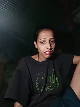 Snapshot of Pinki_thakur_1 chatting on May 26, 8:05 pm Pinki thakur 1 online show from May 26, 8:05 pm