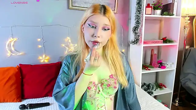 VelvetBlitz online show from January 17, 2:11 pm