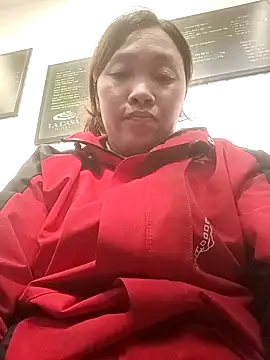 miumiu 00 online show from February 22, 1:31 pm