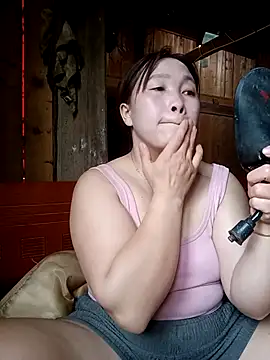 miumiu 00 online show from March 24, 8:19 am