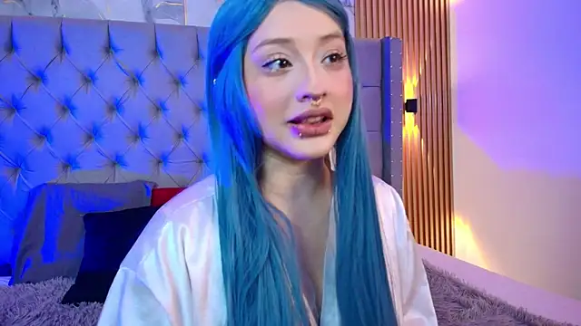 Suxan White  online show from March 11, 12:33 pm