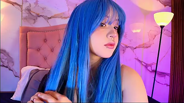 Suxan White  online show from June 25, 9:08 pm