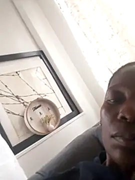 londie2 online show from November 14, 6:45 am