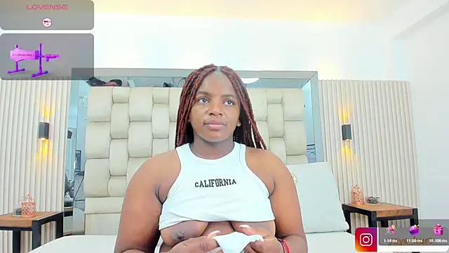 nahomye teylor online show from October 27, 2:59 am