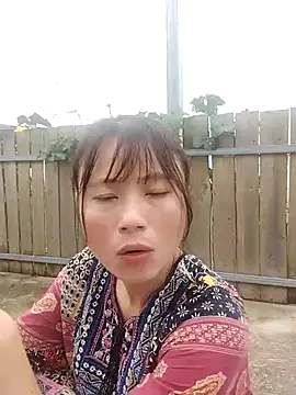 linda bae00 online show from October 3, 2:08 am