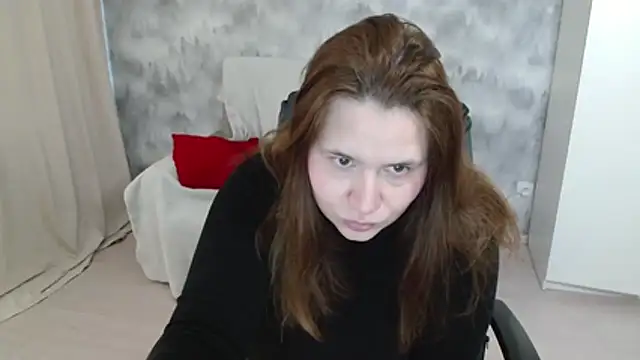 Snapshot of AdelinaLawson chatting on February 18, 8:43 am AdelinaLawson online show from February 18, 8:43 am