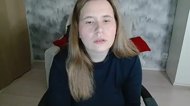 Snapshot of AdelinaLawson chatting on April 21, 11:27 am AdelinaLawson online show from April 21, 11:27 am