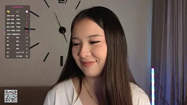 AlberthaEscue online show from September 18, 4:14 am