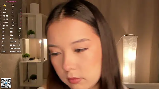 AlberthaEscue online show from November 16, 4:07 am