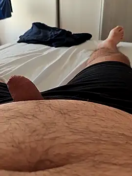 Snapshot of t-dog26 chatting on October 19, 8:26 am t-dog26 online show from October 19, 8:26 am