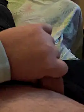 Snapshot of t-dog26 chatting on March 7, 4:31 am t-dog26 online show from March 7, 4:31 am