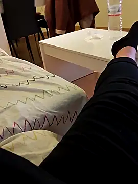 Snapshot of t-dog26 chatting on March 16, 4:07 am t-dog26 online show from March 16, 4:07 am