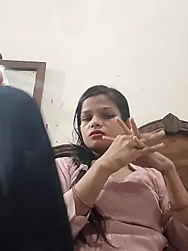 Snapshot of Komal0099 chatting on September 18, 3:03 pm Komal0099 online show from September 18, 3:03 pm
