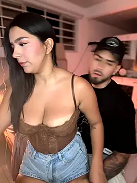 Snapshot of Tomas_Olivia chatting on October 1, 3:12 am Tomas Olivia online show from October 1, 3:12 am