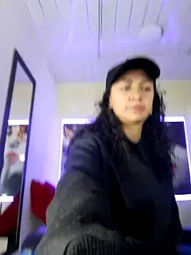 alison moon7 online show from February 10, 12:09 pm