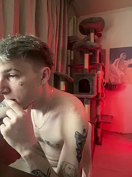 davesinner online show from February 24, 9:13 pm