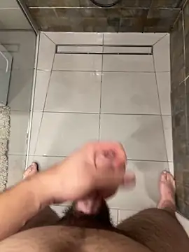 MrZli online show from February 5, 7:07 pm