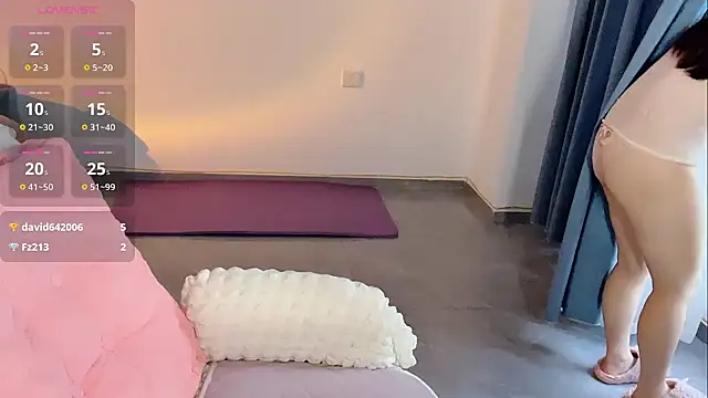 Xiali-166 online show from March 23, 11:53 pm