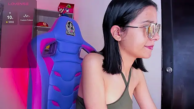 Lana Dreams  online show from October 2, 2:02 pm