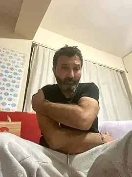 Snapshot of abs1088 chatting on December 15, 12:26 am abs1088 online show from December 15, 12:26 am