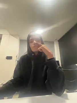 Snapshot of derek_devil24 chatting on November 29, 9:56 am derek devil24 online show from November 29, 9:56 am